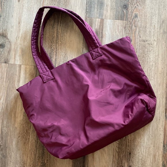 Fabletics Handbags - Fabletics Puff Tote
